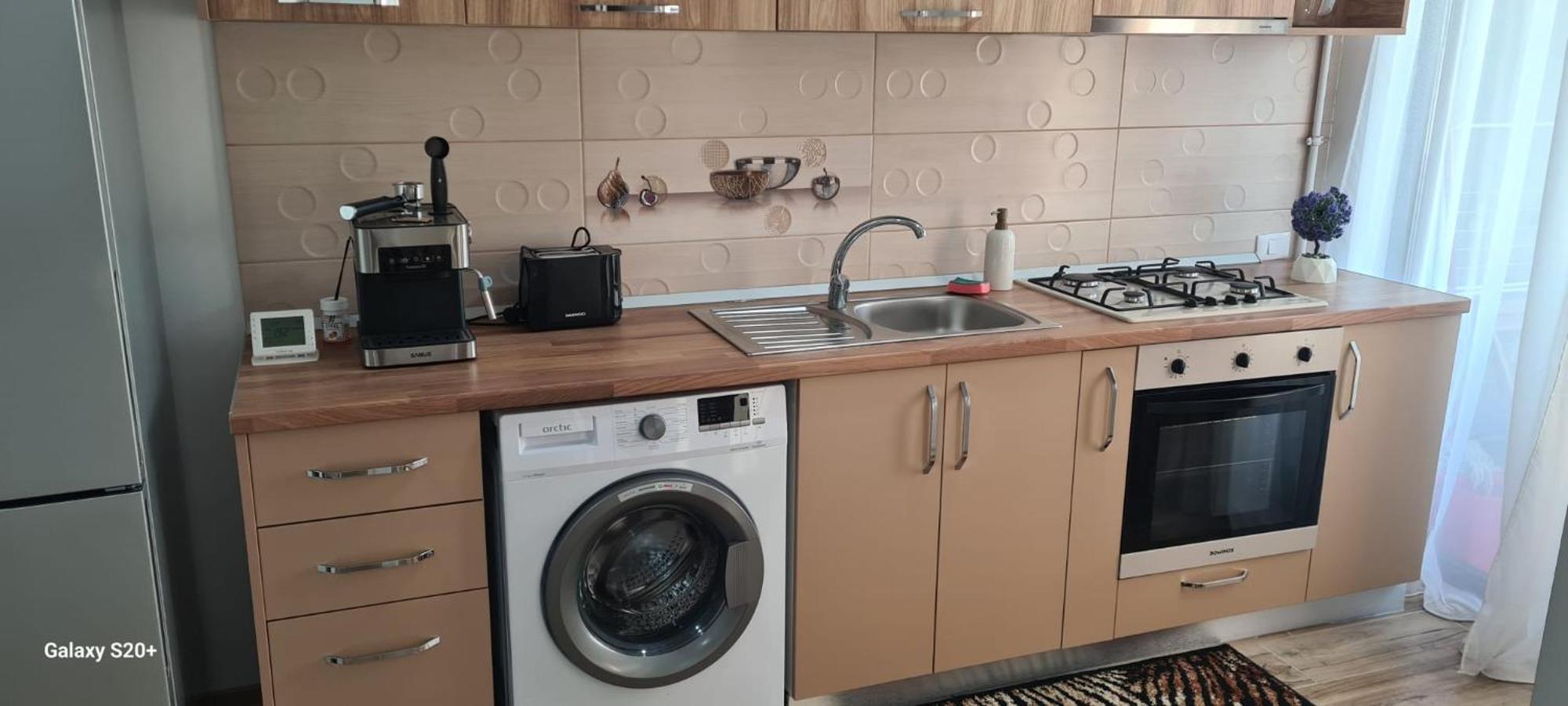Apartament Lucian Leilighet Râmnicu Vâlcea Eksteriør bilde