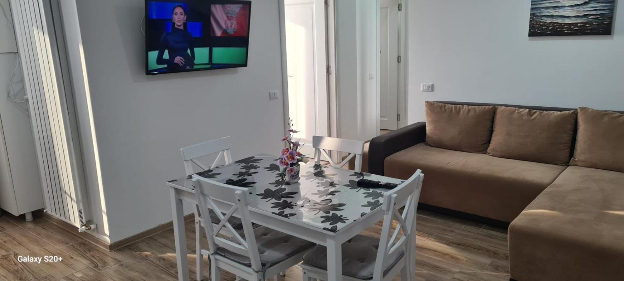Apartament Lucian Leilighet Râmnicu Vâlcea Eksteriør bilde